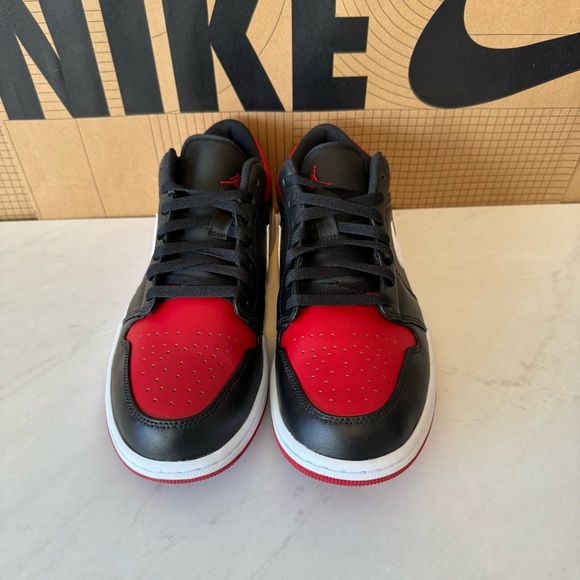 Final Sale!!! 🌺 NIKE 🌺 Air Jordan 1 Low  👟 - Picture 6 of 13